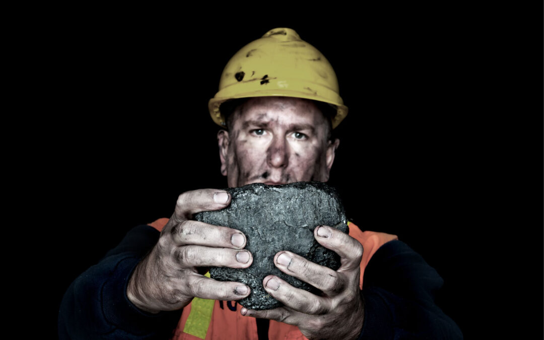 La meta este año es la de formalizar 27.000 mineros: Ministro de Minas